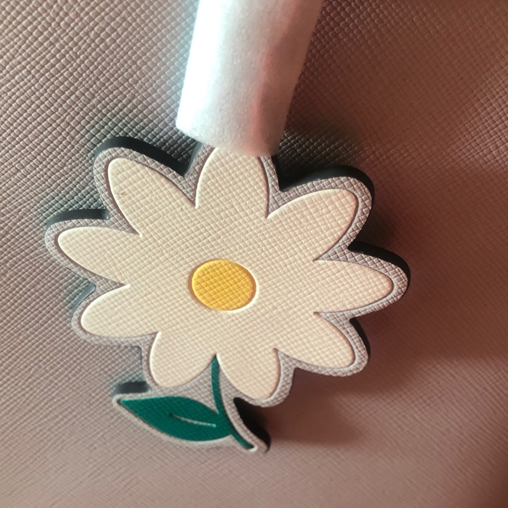 Kate Spade โ ๏ธ Platinum Tote with Floral Tag ๐ธ (Plus Free Bracelet! ๐) - Picture 3 of 15